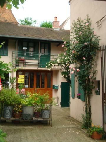 HérissonSaint Sauveur住宿加早餐旅馆 外观 照片